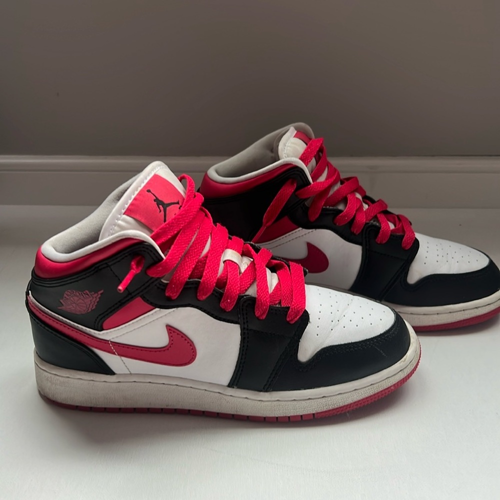 Nike Jordan 1’s
